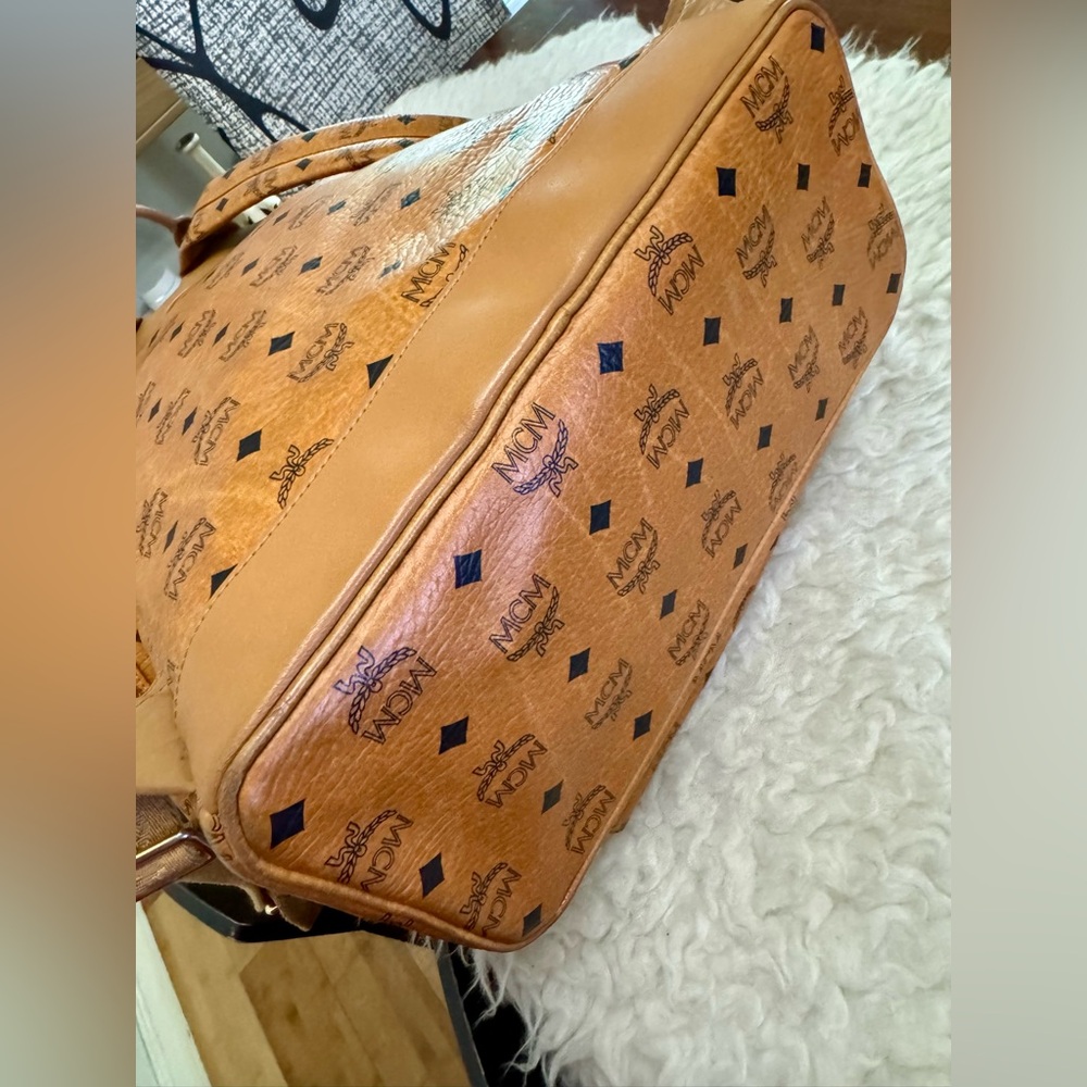 MCM Cognac Logo-Print Backpack medium - Picture 11 of 11
